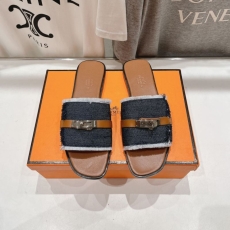 Louis Vuitton Slippers